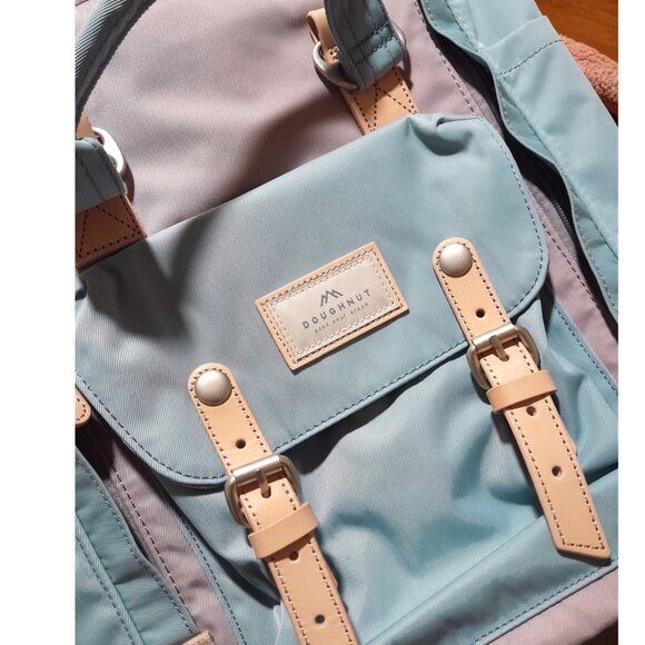 SOLD🔴🔴🔴🔴🔴🔴Doughnut Brand Pastel Colorblock Backpack Travel Bag - Picture 2 of 10
